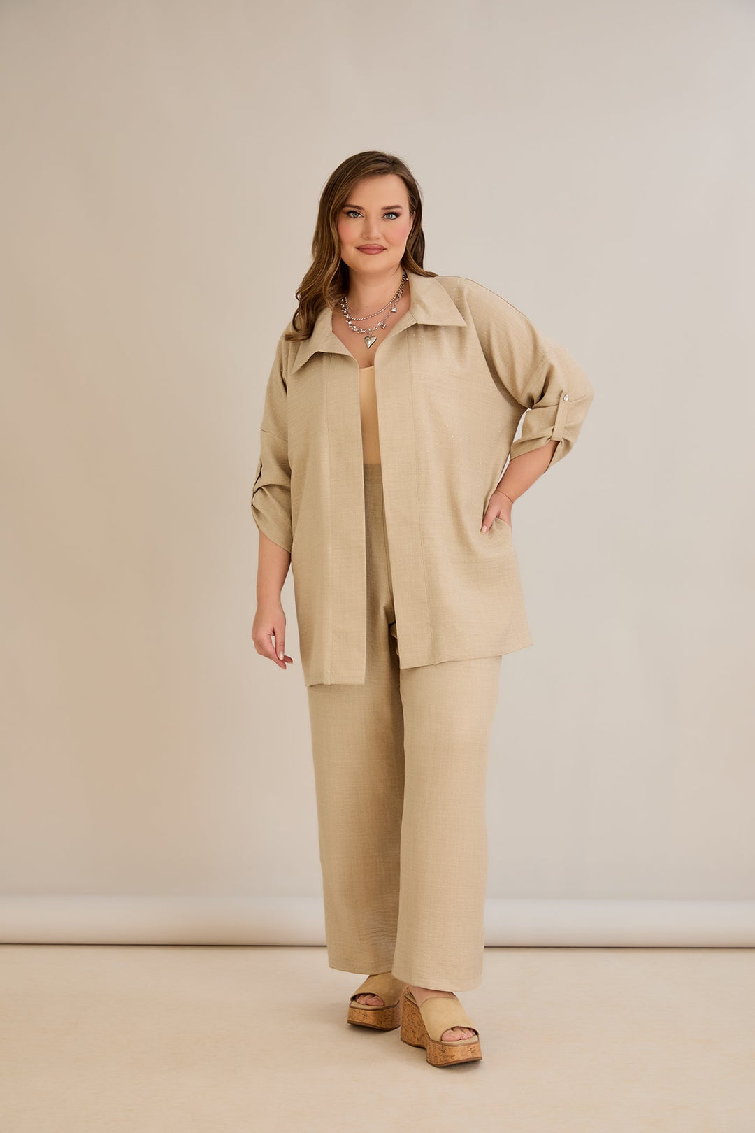 Elegantni set s ukrasnim kamenčićima - Bež