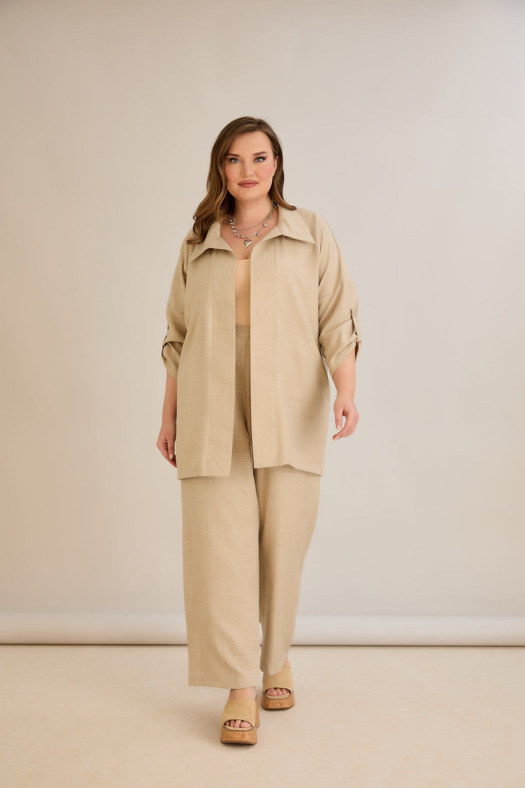 Elegantni set s ukrasnim kamenčićima - Bež