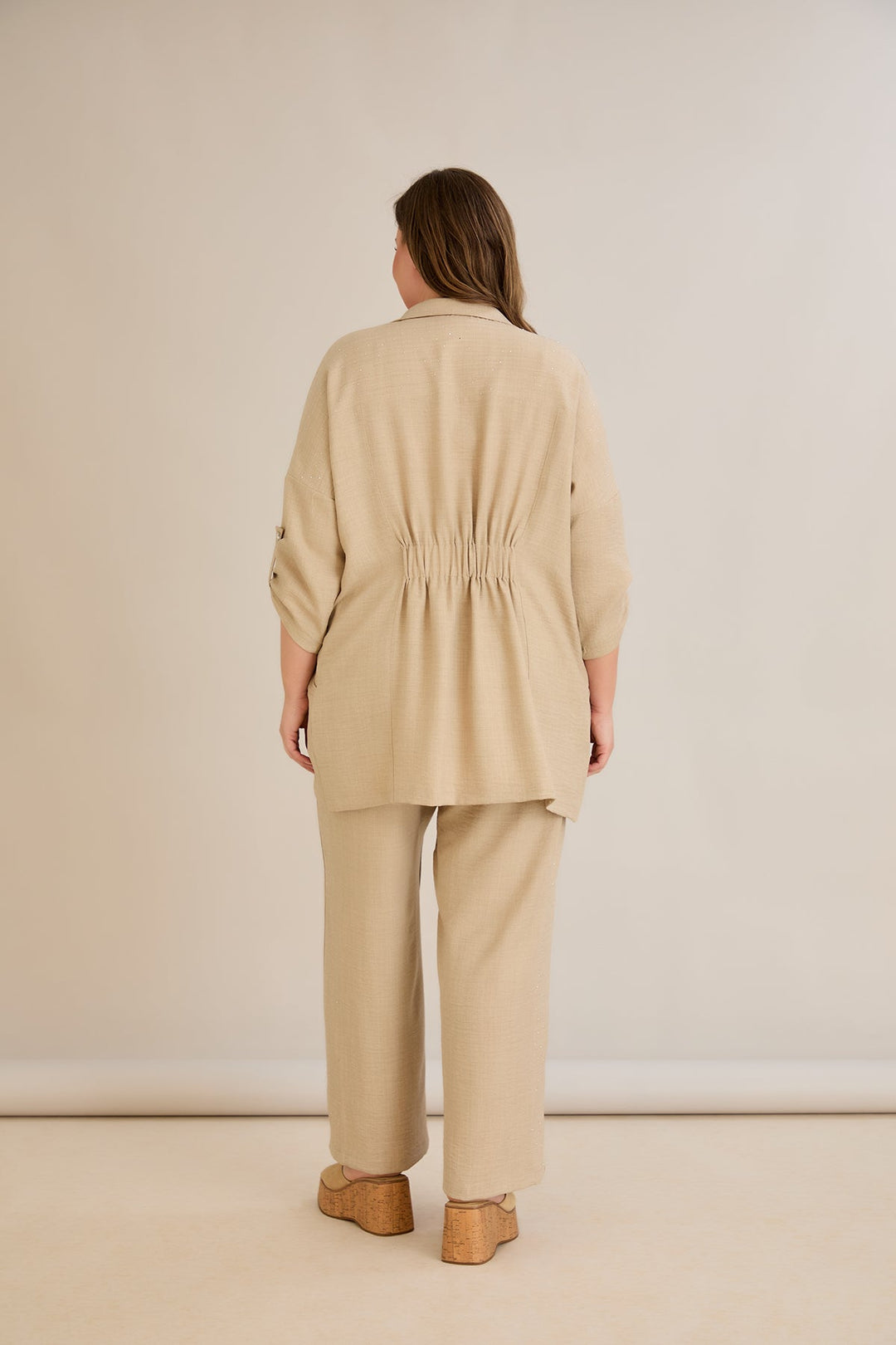 Elegantni set s ukrasnim kamenčićima - Bež