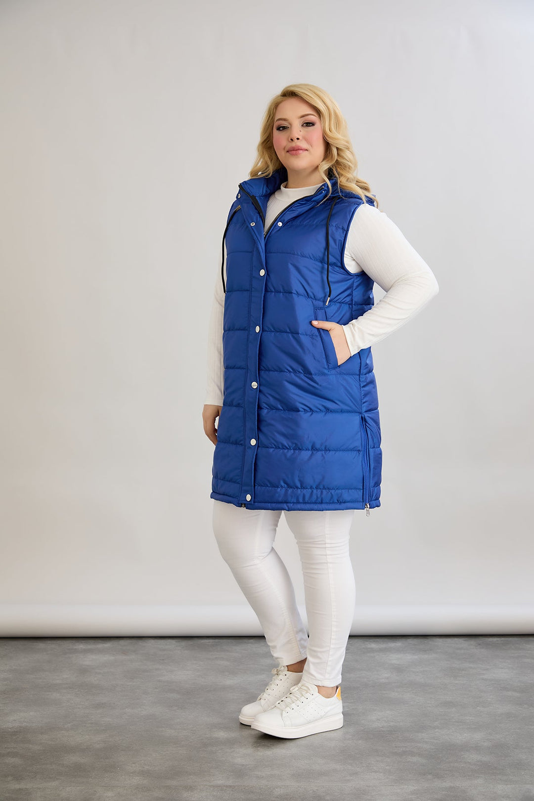 Lagani prsluk s uklonjivom kapuljačom - kobalt