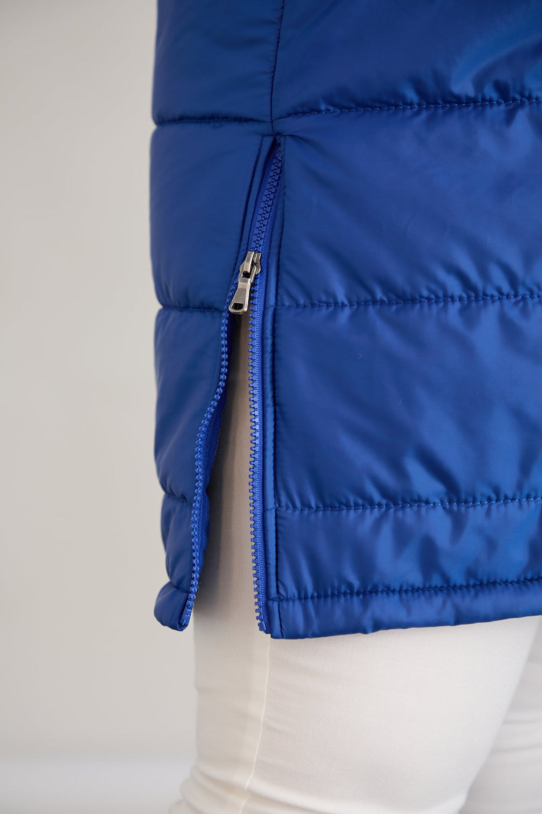 Lagani prsluk s uklonjivom kapuljačom - kobalt