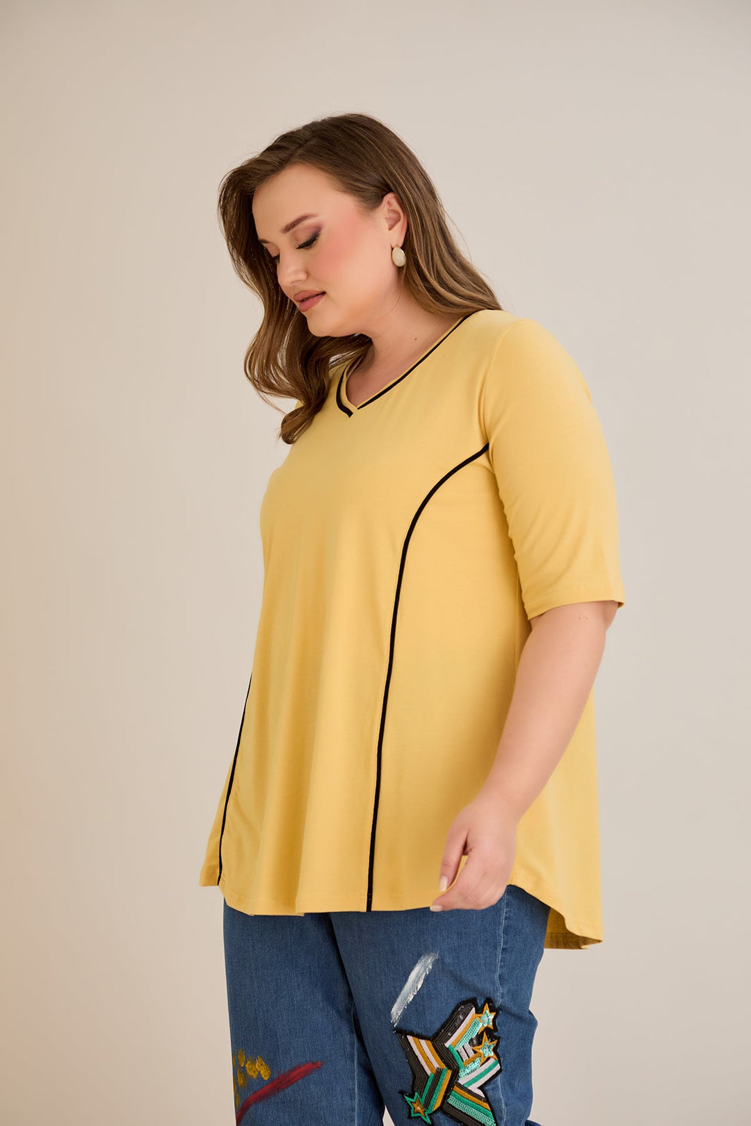 Pamučna bluza A-kroja s kontrastnim detaljima i kratkim rukavima – oker