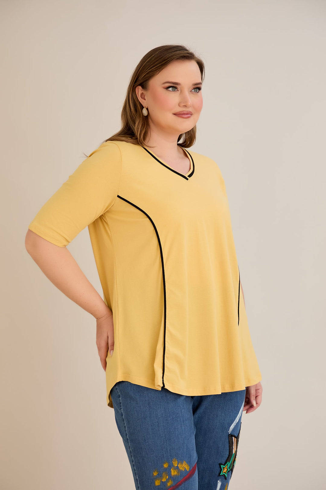 Pamučna bluza A-kroja s kontrastnim detaljima i kratkim rukavima – oker