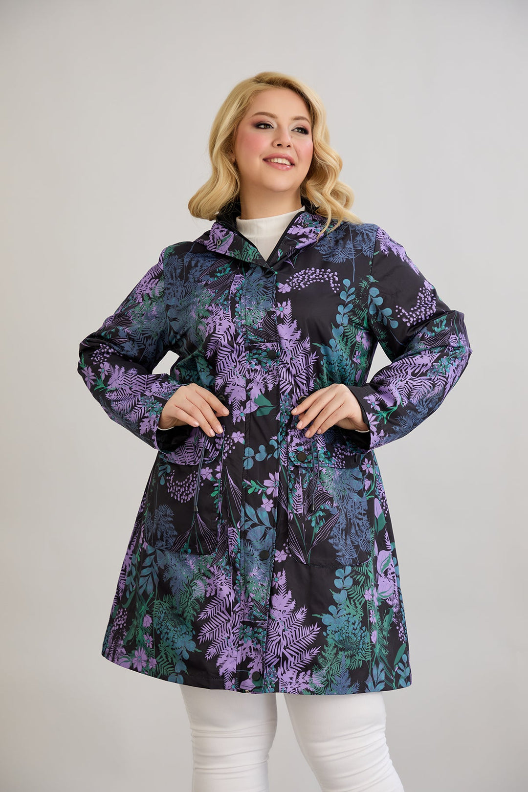 Proljetni dugi kaput s podstavom i kapuljačom