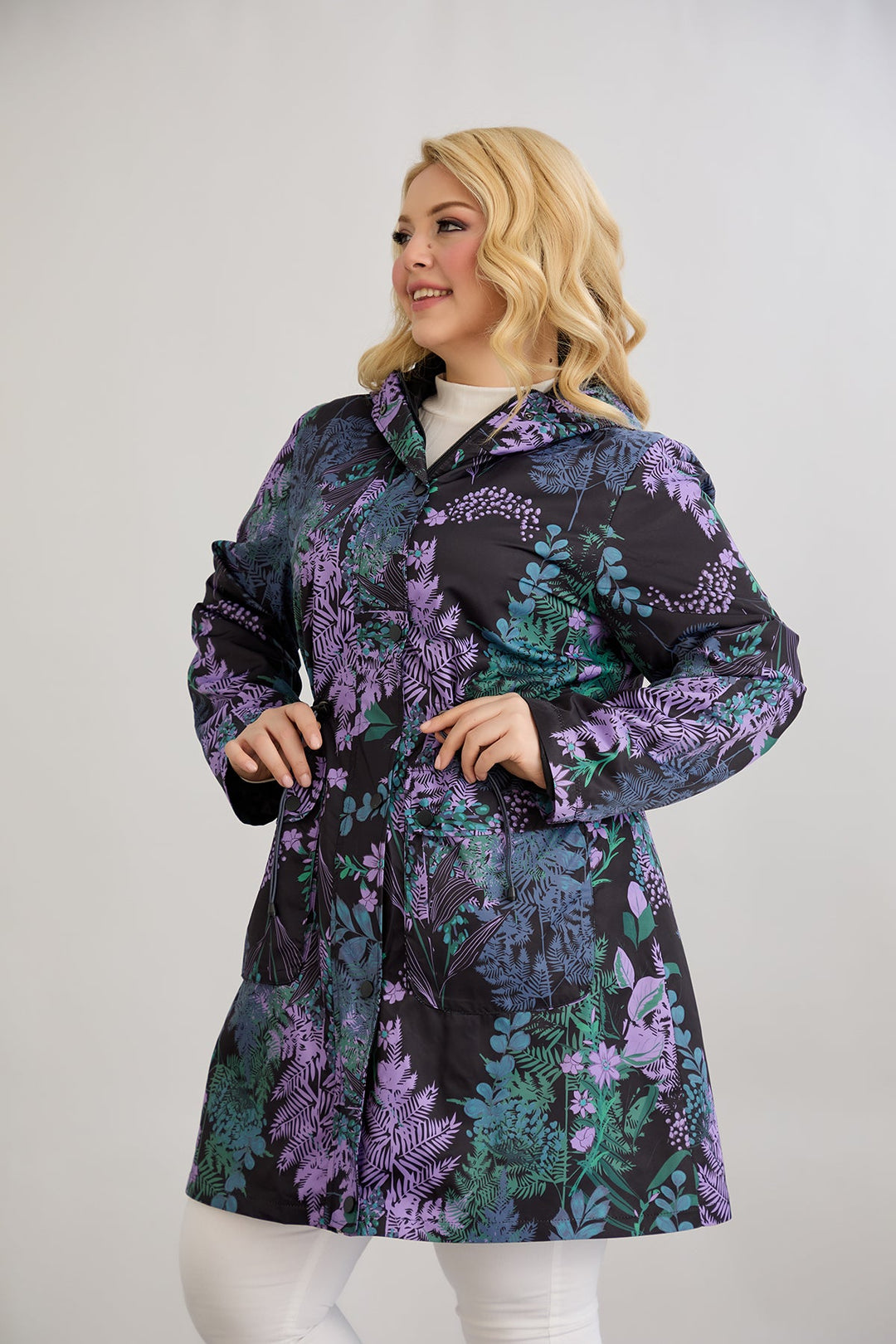 Proljetni dugi kaput s podstavom i kapuljačom