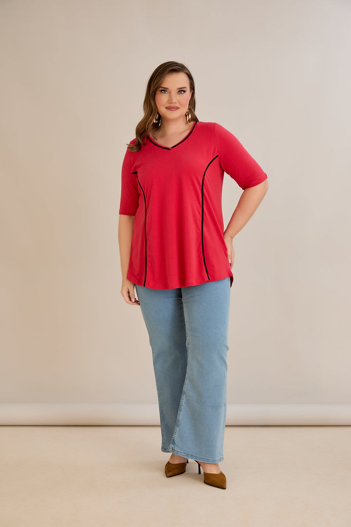 Pamučna bluza A-kroja s kontrastnim detaljima i kratkim rukavima –
 koraljna.