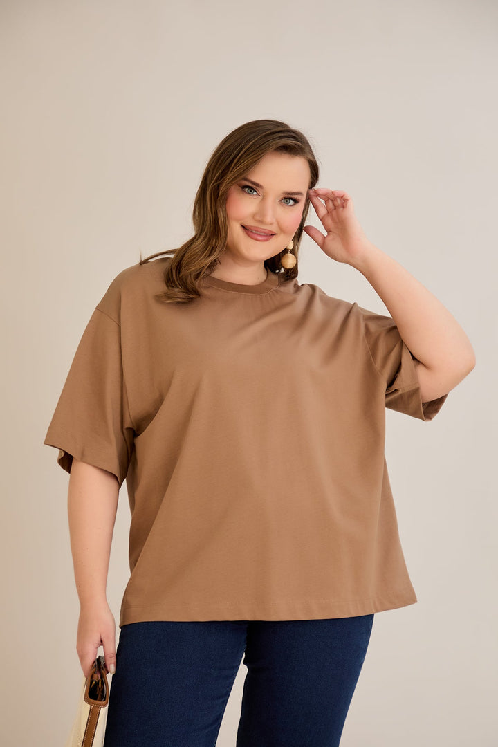 Pametna (100%) oversized majica - Smeđa 10355
