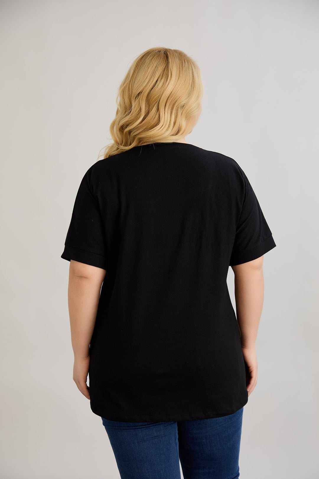 Pamuk s vezom na dekolteu - Crna