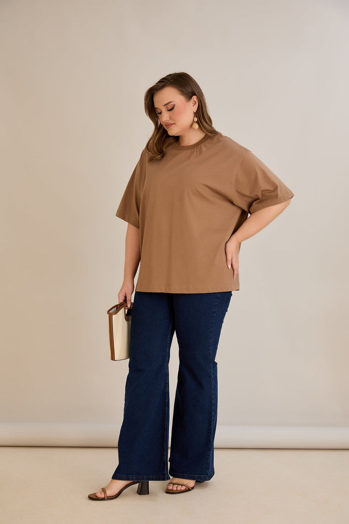 Pametna (100%) oversized majica - Smeđa 10355