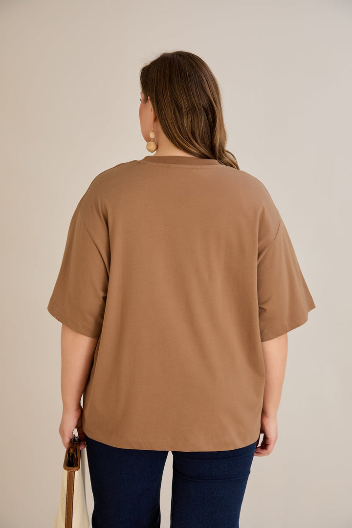 Pametna (100%) oversized majica - Smeđa 10355