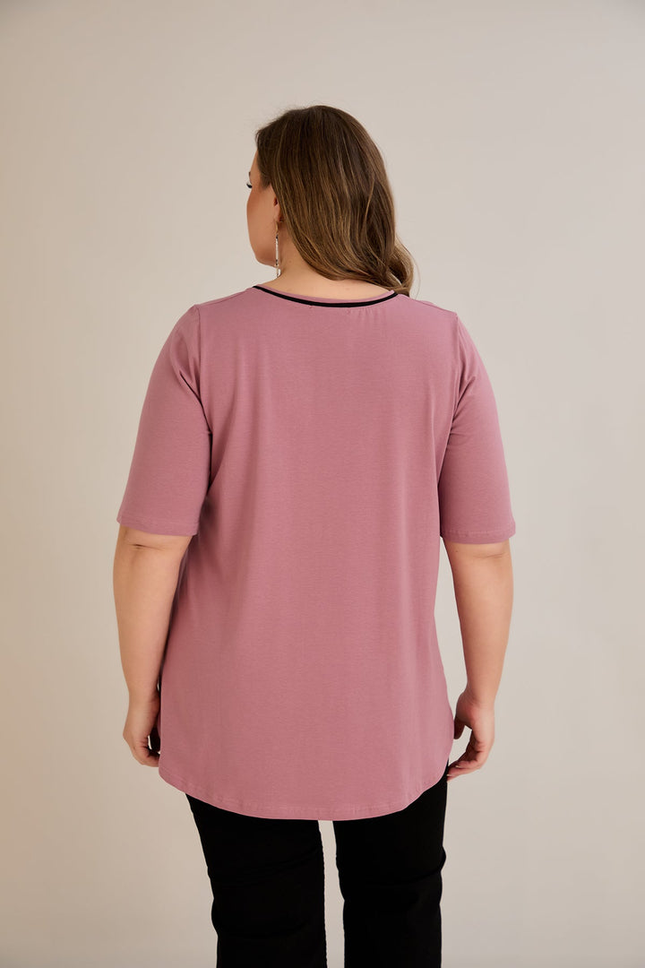 Pamukasta bluzica s kratkim rukavima, A-linije s kontrastnim obrubima - ružina pepeo.