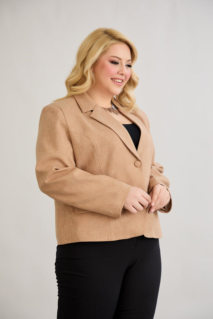 Kratak pamučni sako modernog kroja Veći brojevi - moka mus