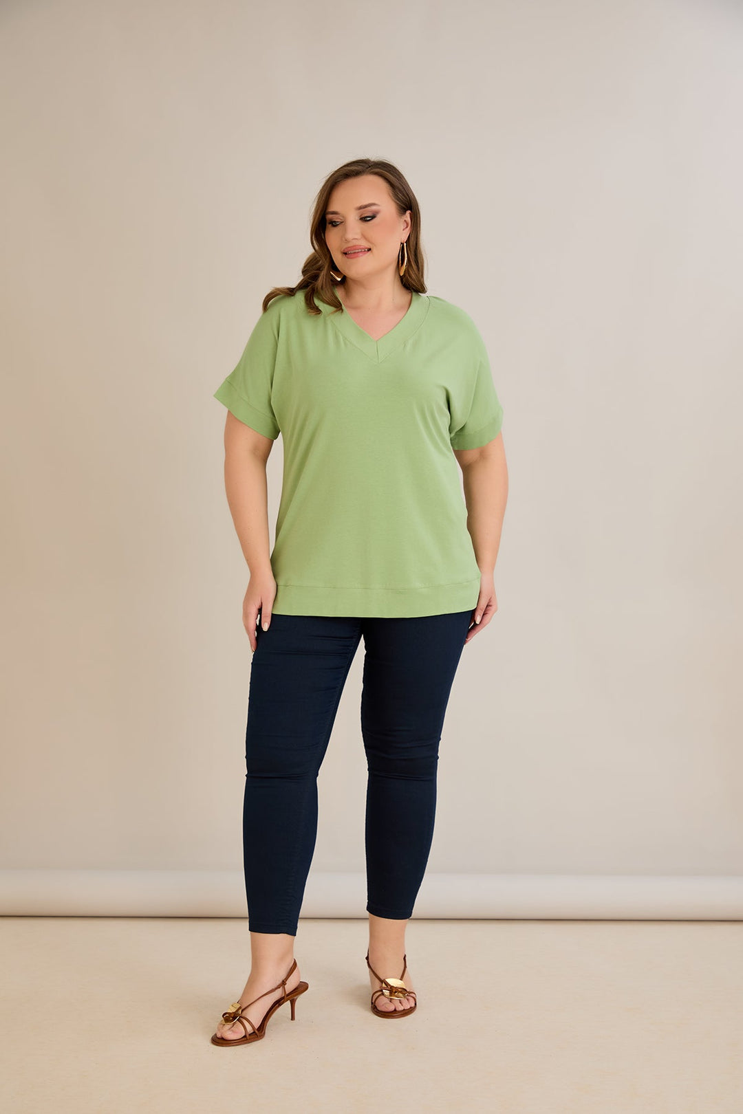 Pamučna majica s V-izrezom - Zelena jabuka