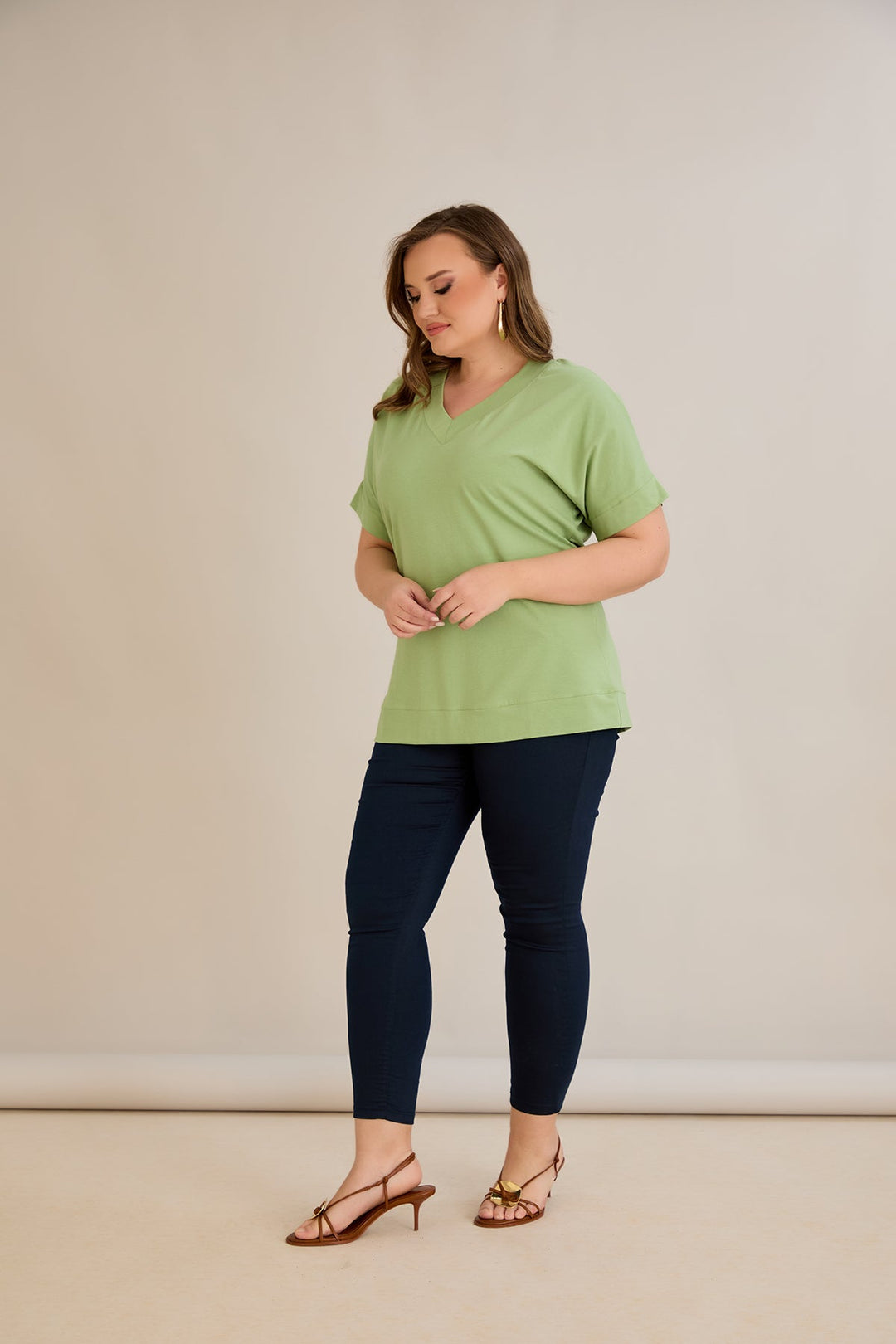 Pamučna majica s V-izrezom - Zelena jabuka