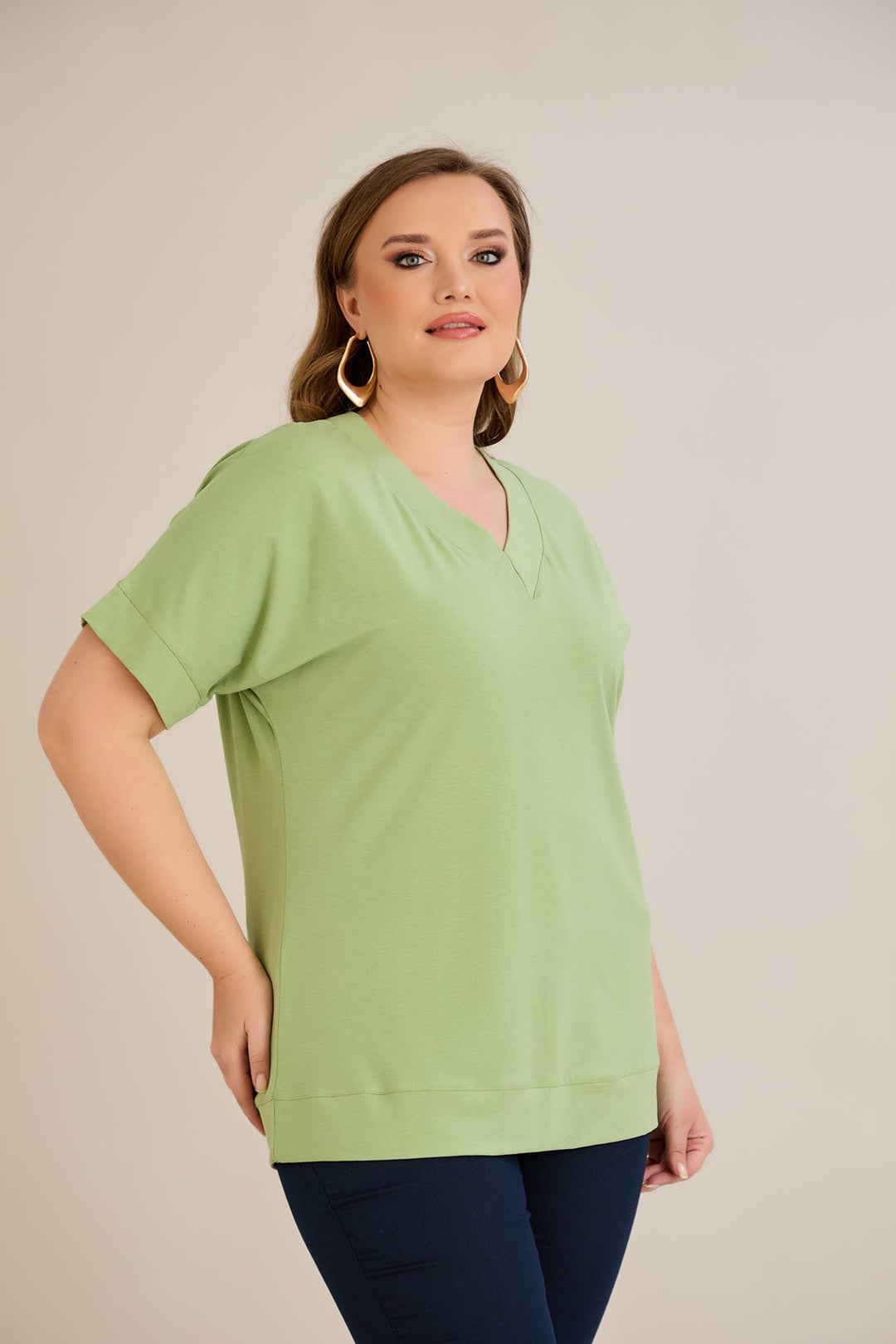 Pamučna majica s V-izrezom - Zelena jabuka