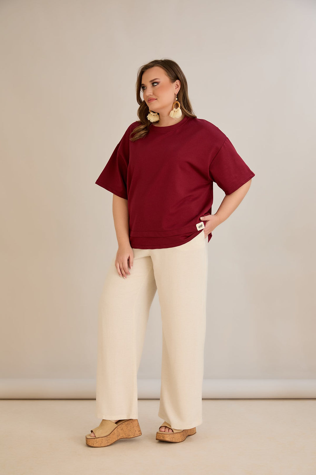 Oversize 100% pamučna majica s naglaskom na Vibes - Burgund 10877