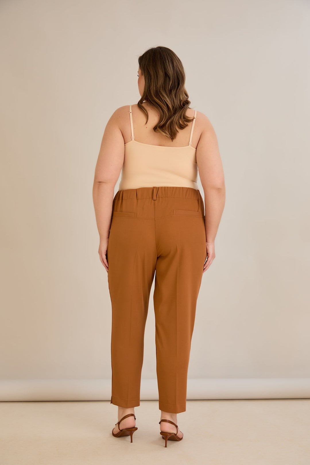 Ljetne elastične hlače - karamel