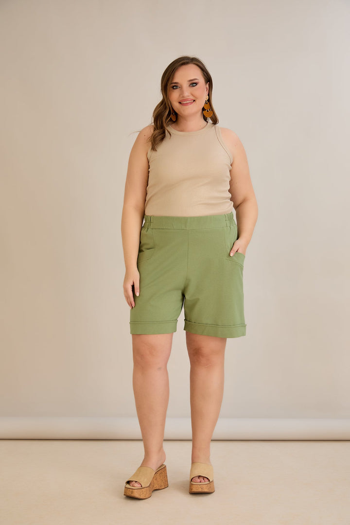 Kratke hlače dostupne u pet boja - Zelena
