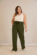 Sportske široke hlače s prorezima u kaki boji