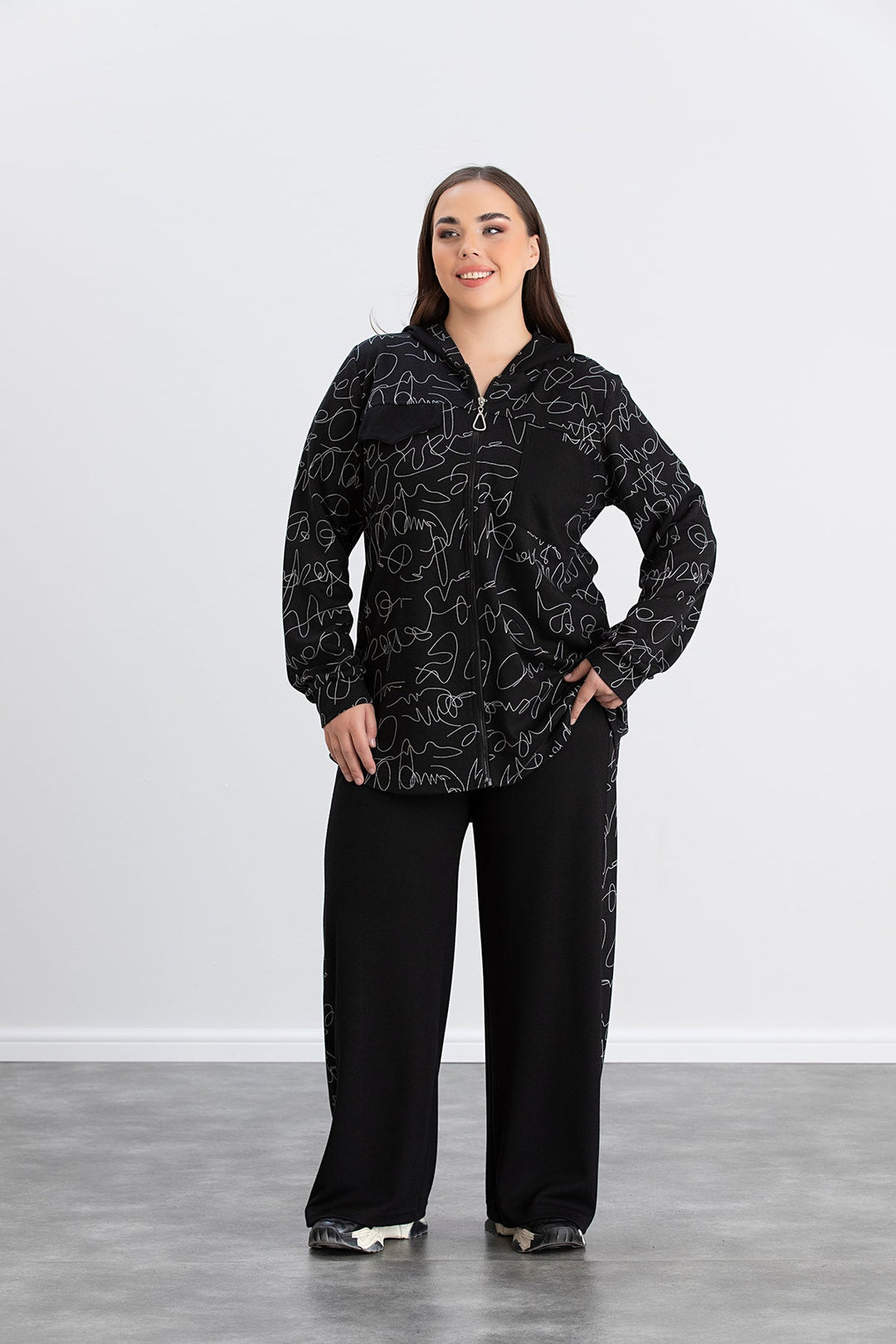 Luksuzni set od 2 dijela u slobodnom kroju, velike veličine