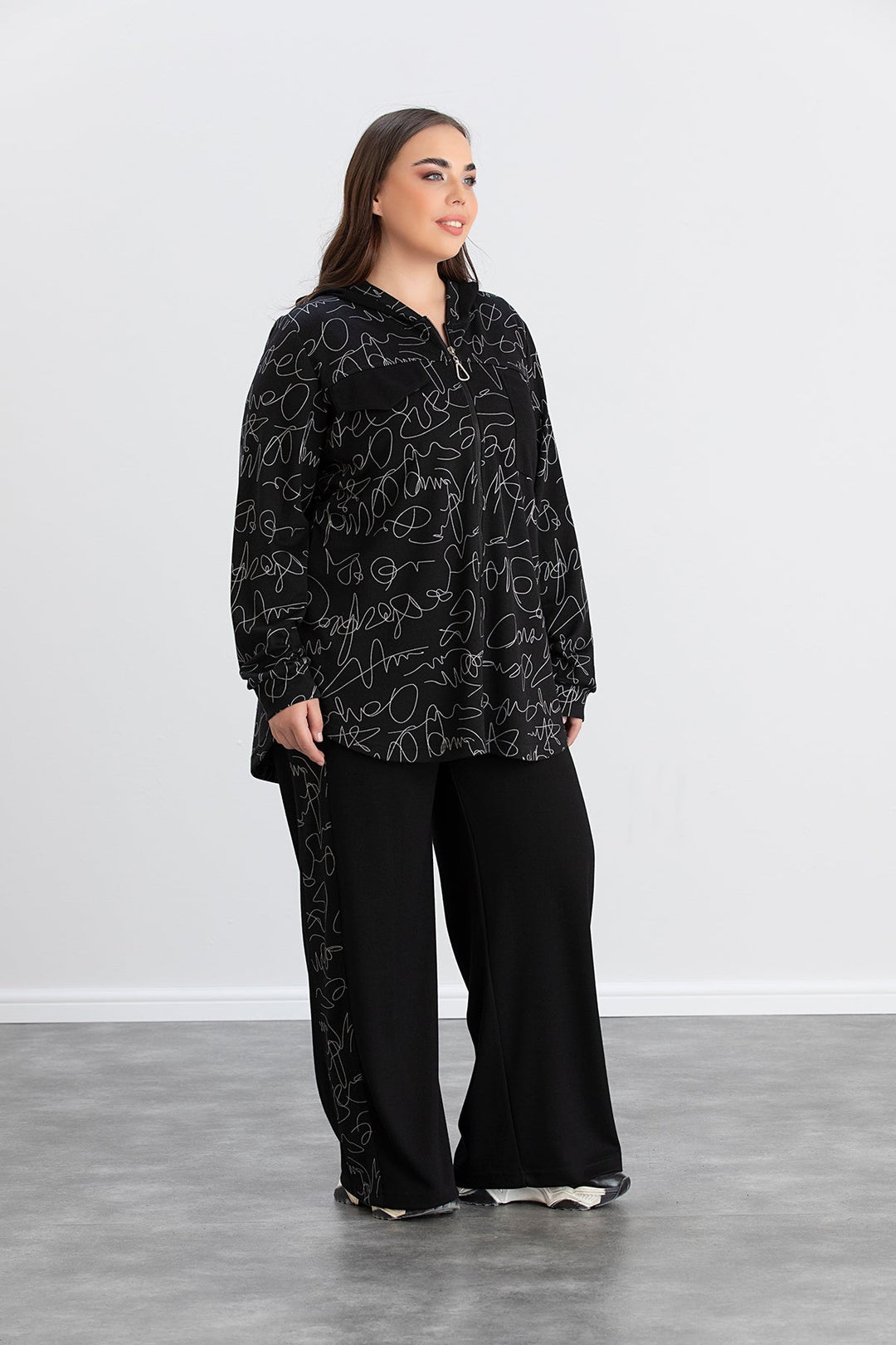 Luksuzni set od 2 dijela u slobodnom kroju, velike veličine