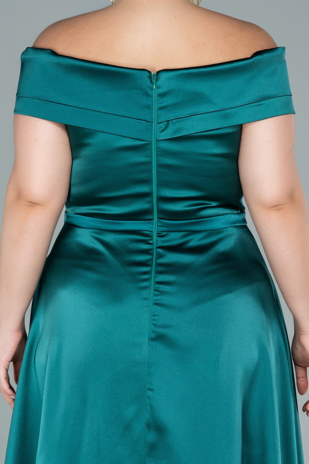 Duga svečana satenska haljina - smaragdno zelena N2355 - Moja trgovina