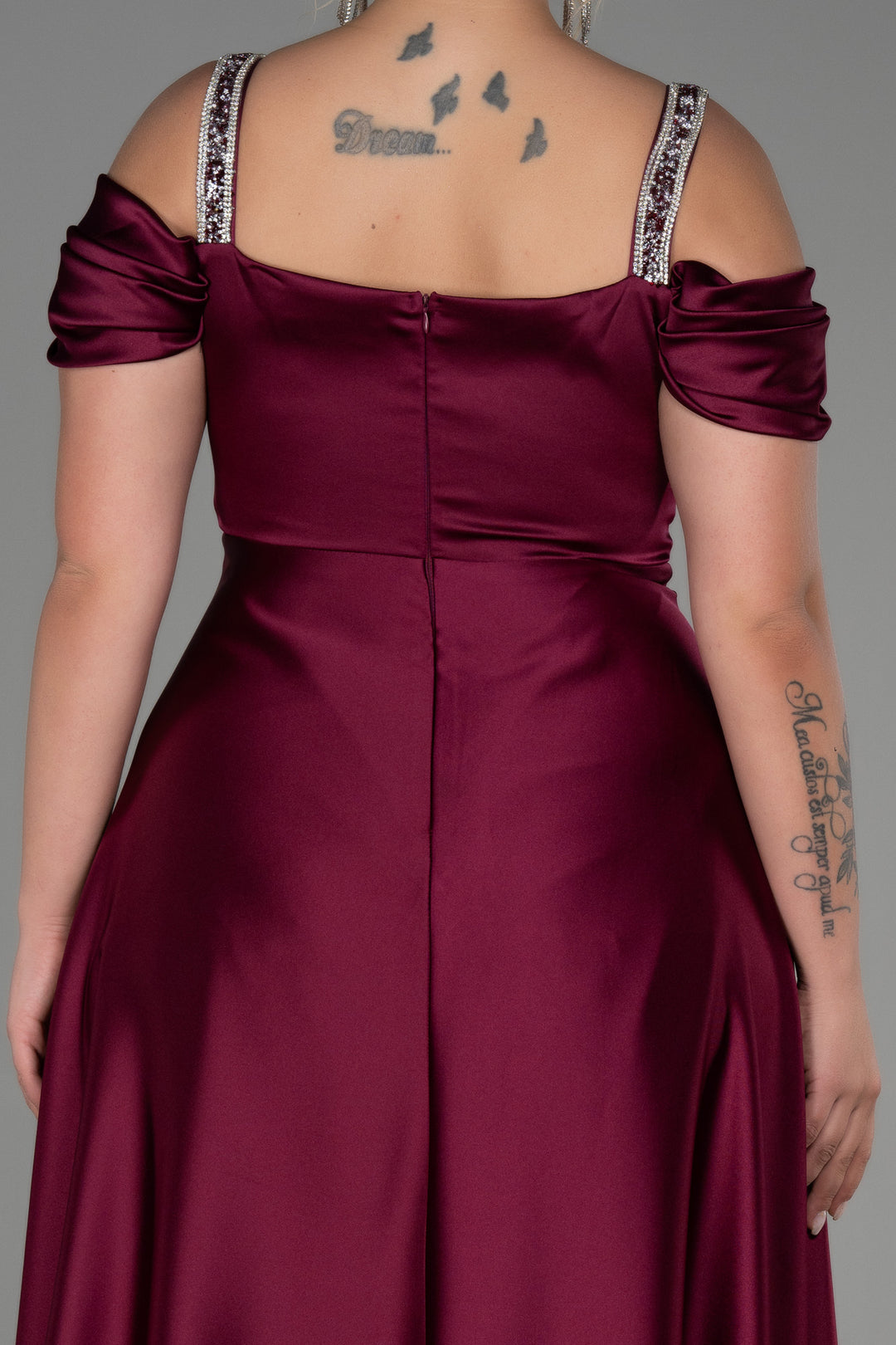 Dugačka svečana haljina s naglašenim kamenom - Šljiva N3277