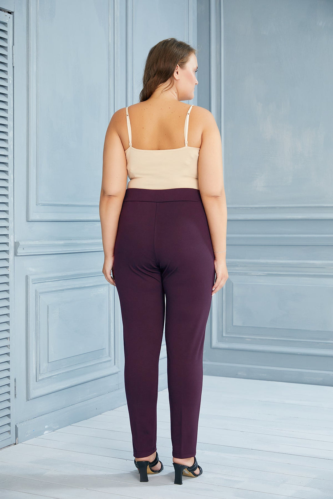 Duge ravne hlače s rubom - Laura Bordo