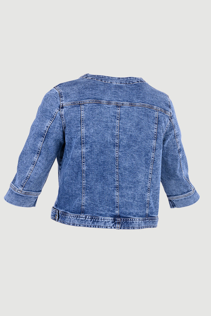 Късо дънково яке в големи размери