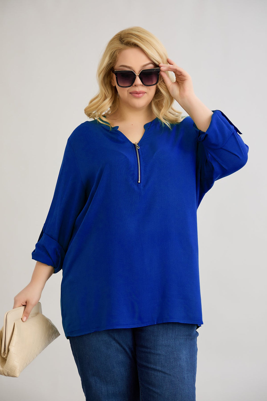Bluza od viskoze s patentnim zatvaračem na dekolteu - kobalt.