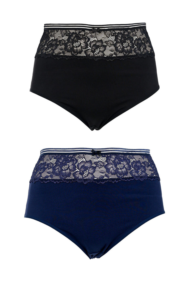 Памучни дълбоки бикини с дантела в големи размери