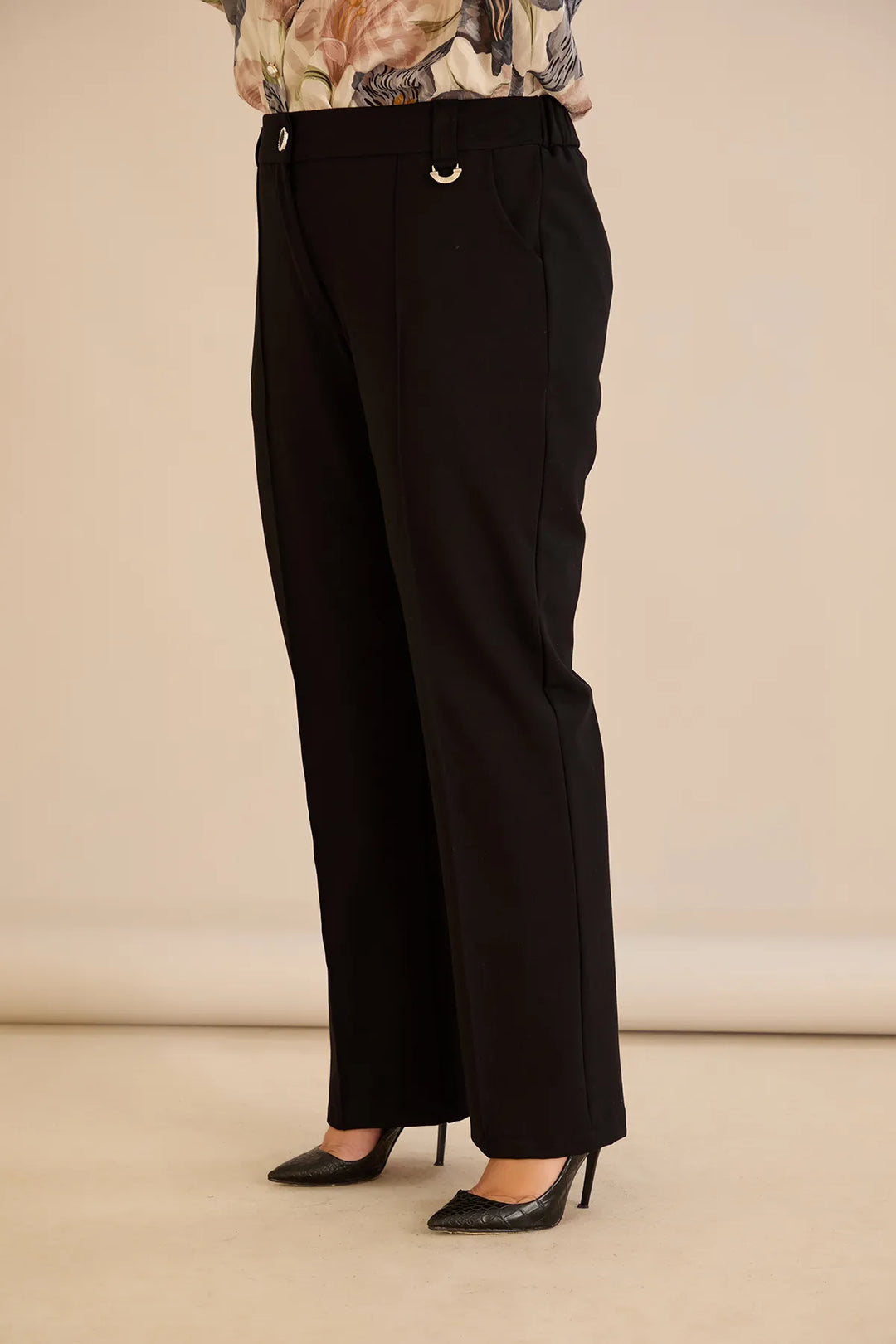 Široke elastične pamuk hlače s rubom crne boje