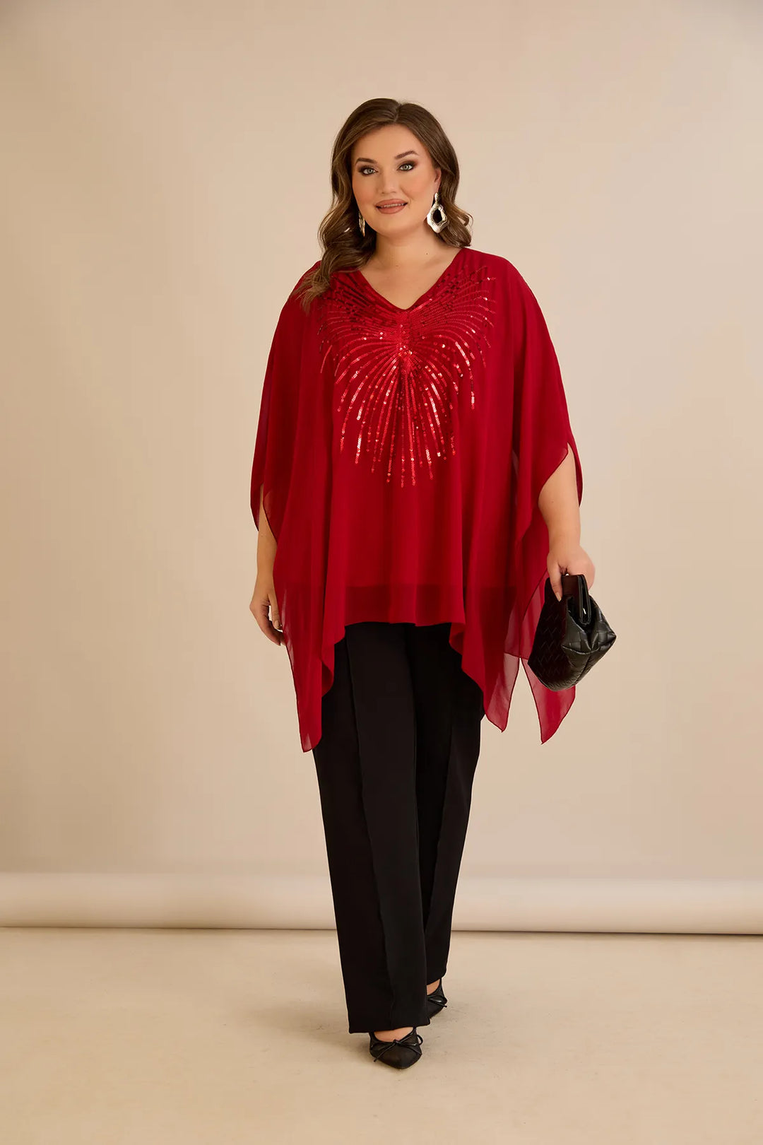 Svečana tunika s naglaskom od šljokica u ležernom kroju u crvenoj boji