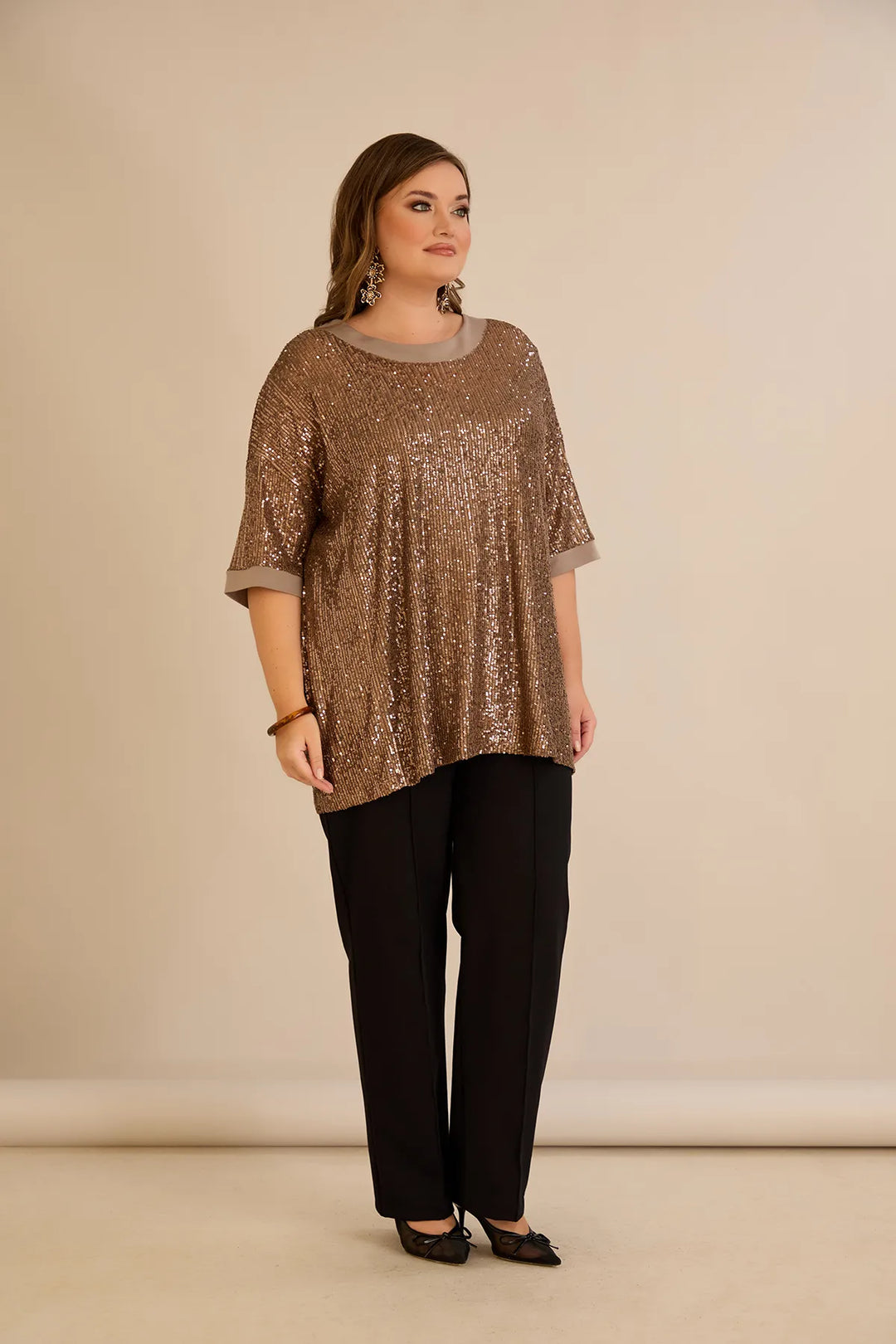 Ležerna bluza s raglan rukavima od šljokica – Golden Night