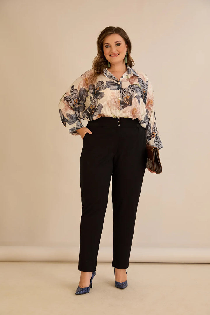 Pamučne hlače klasičnog kroja u crnoj boji