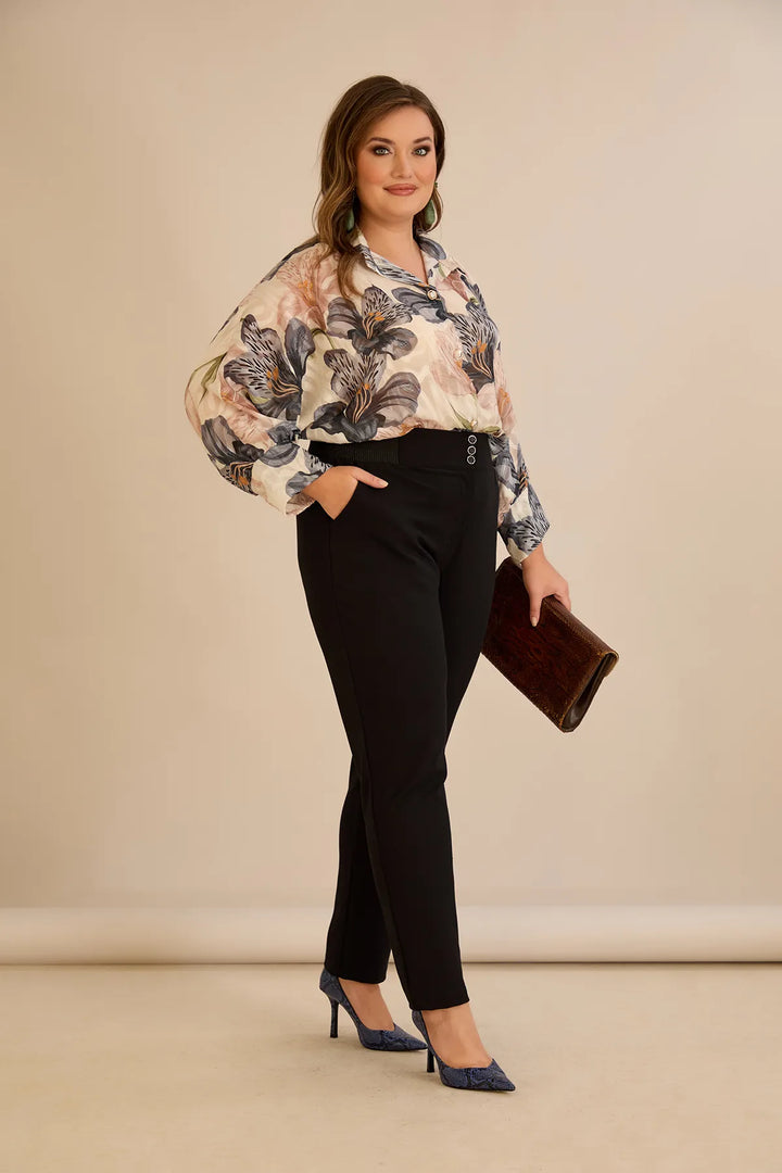 Pamučne hlače klasičnog kroja u crnoj boji