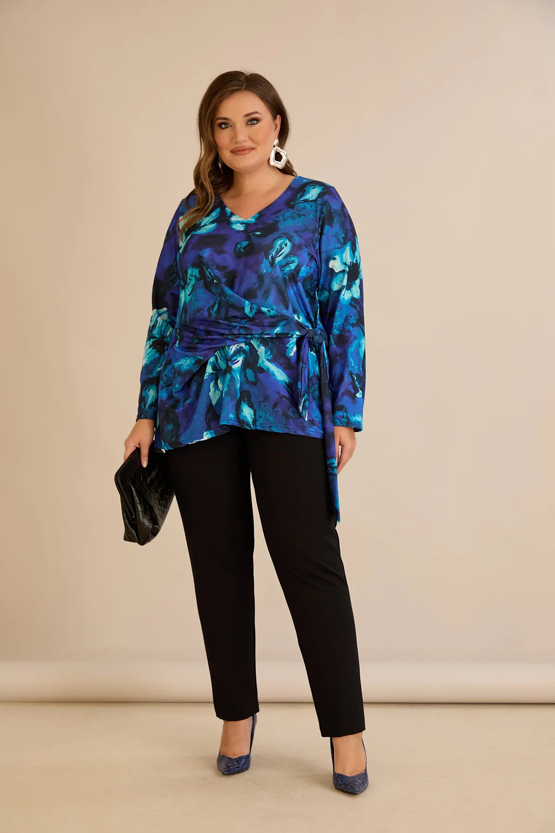 Bluza s vezicama u plavoj boji