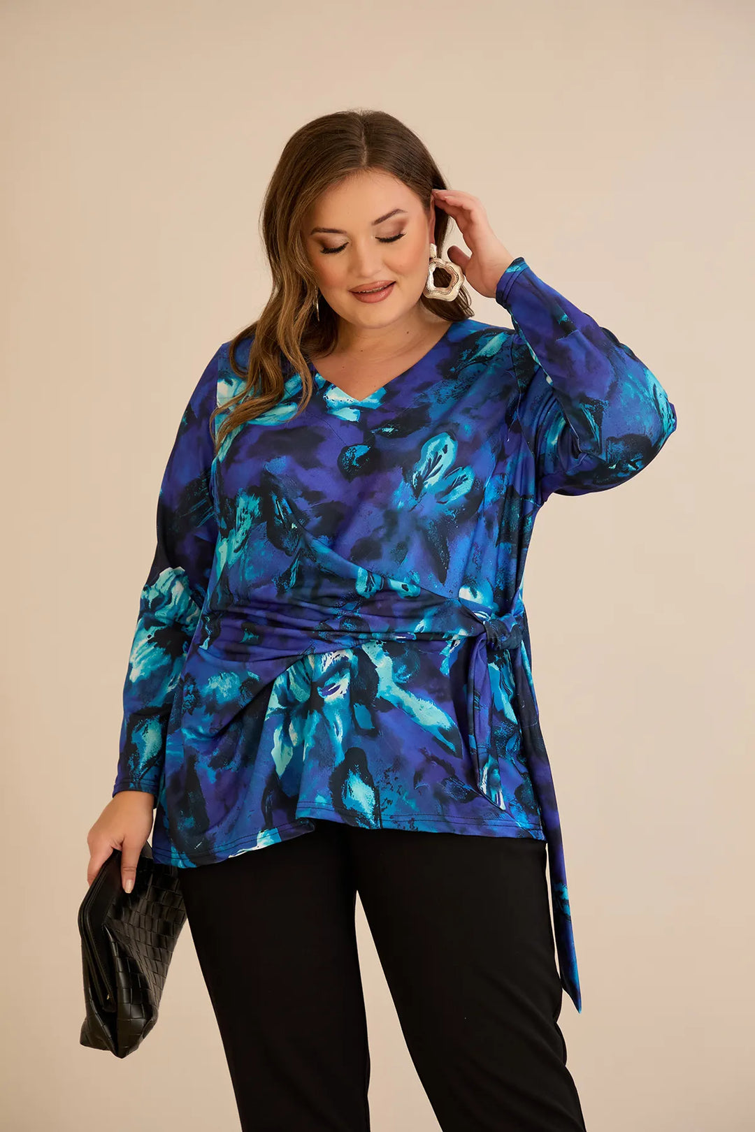 Bluza s vezicama u plavoj boji