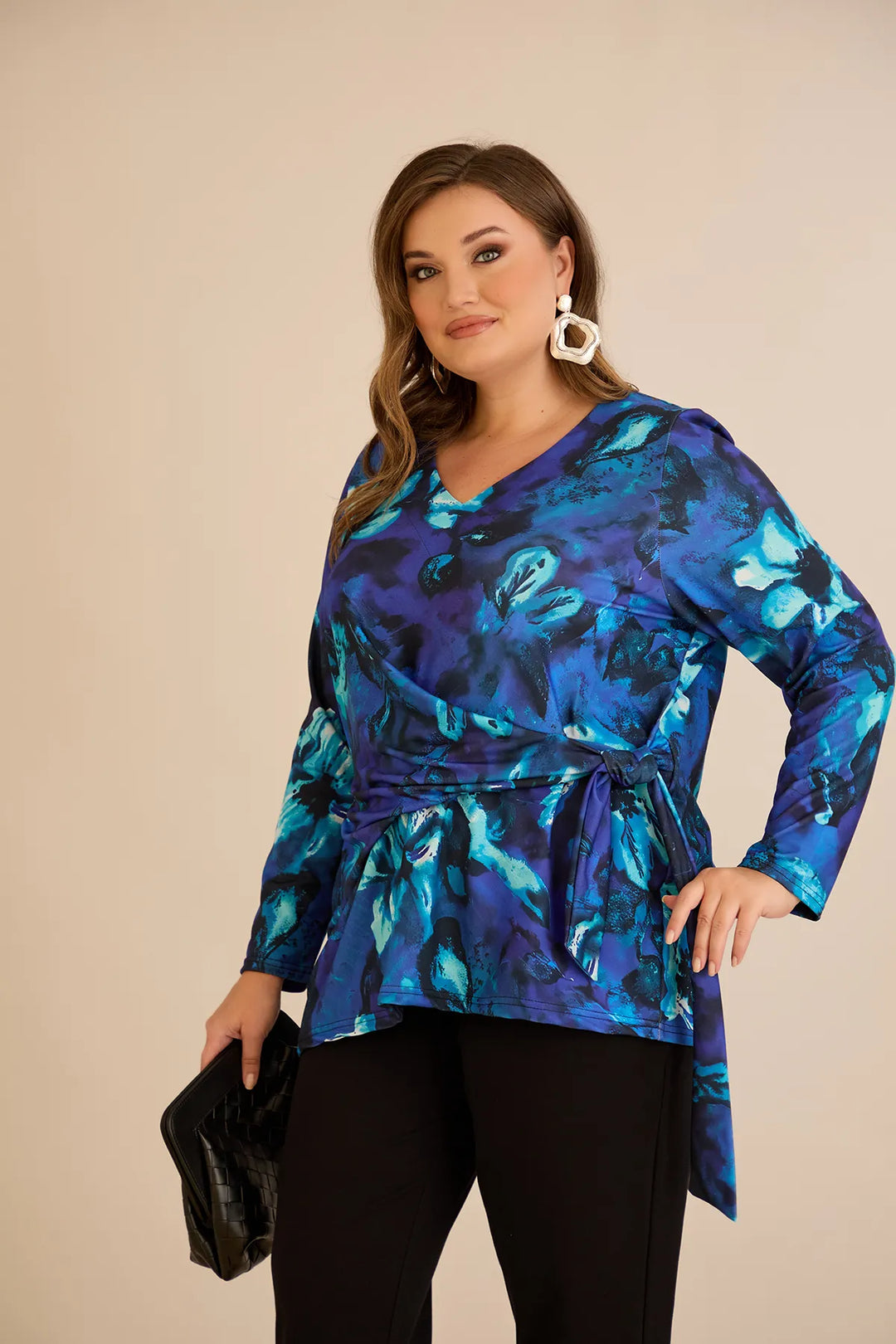 Bluza s vezicama u plavoj boji