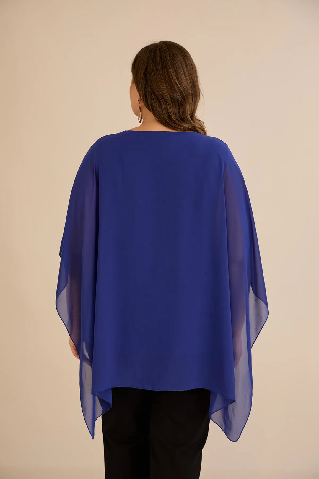 Svečana tunika s naglaskom od šljokica u ležernom kroju u plavoj boji