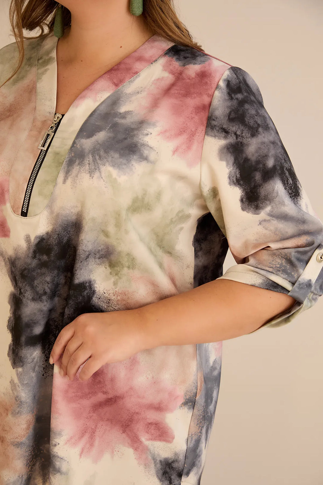 Bluza sa zipom i originalnim printom