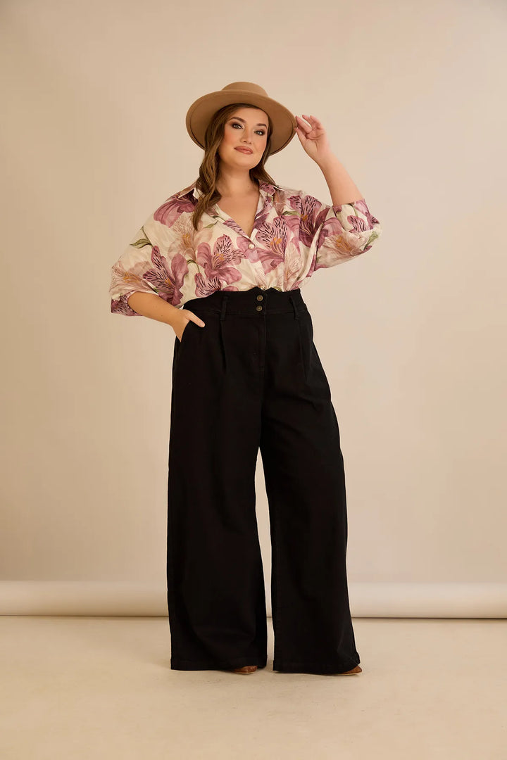 Elastične moderne traperice s širokim nogavicama u crnoj boji