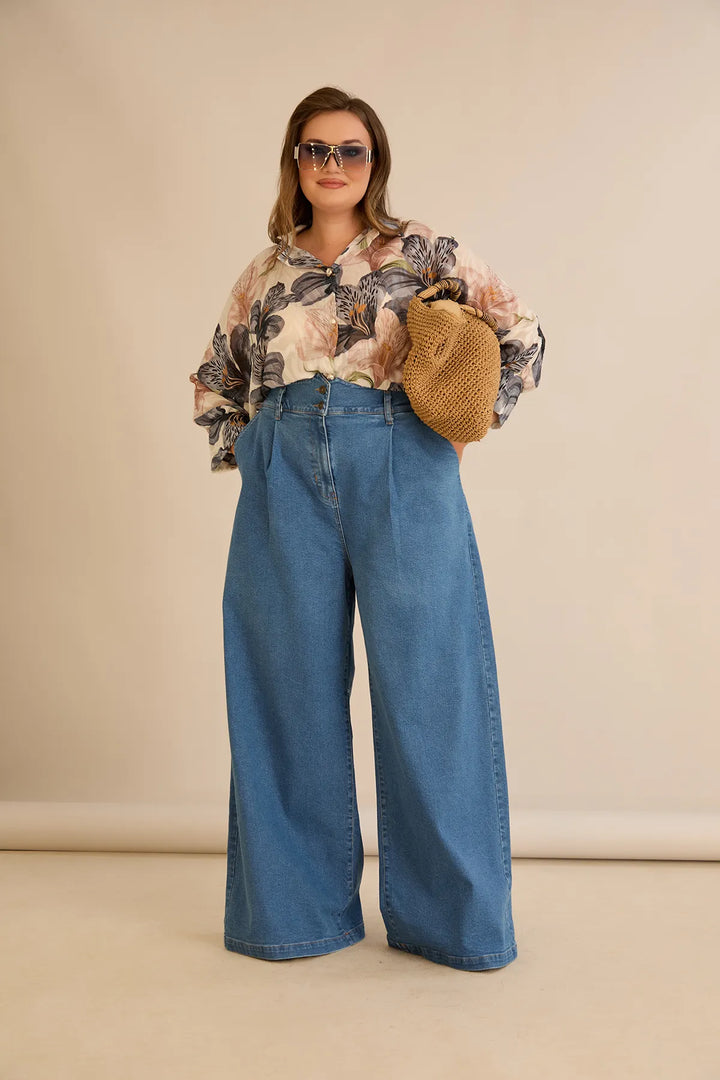 Elastične moderne traperice s širokim nogavicama u plavoj boji