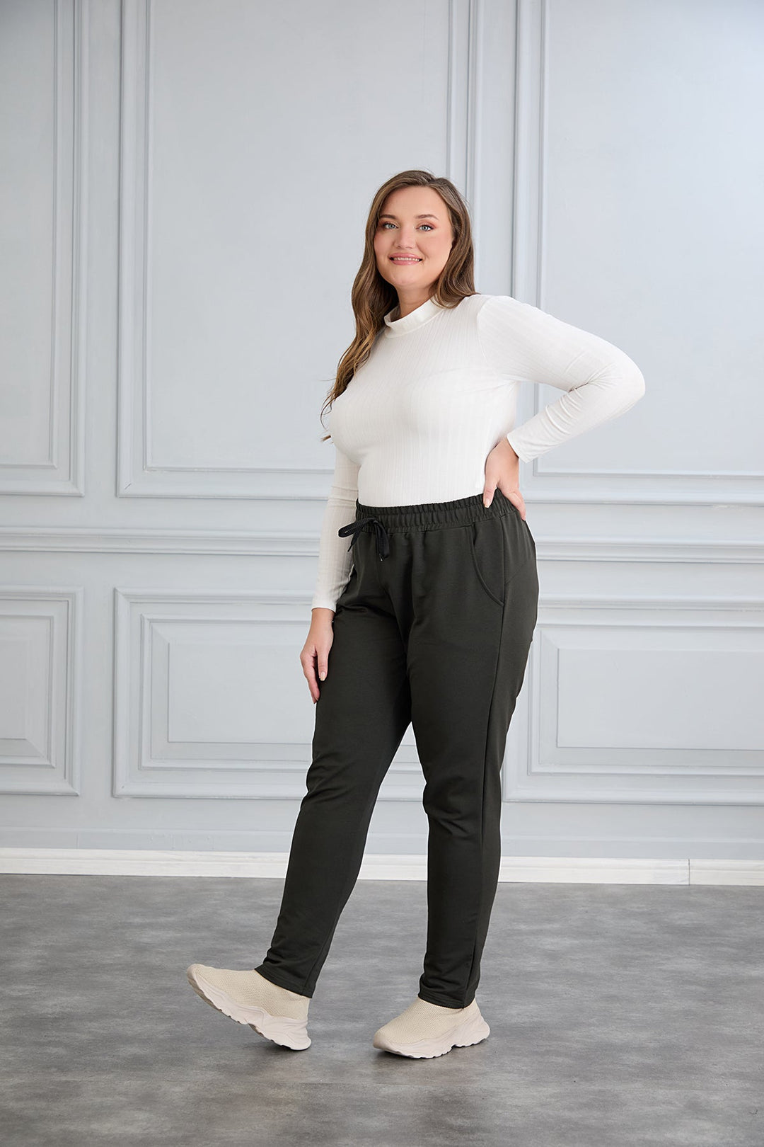 Maxi sportske hlače – Daily Classic – Kaki