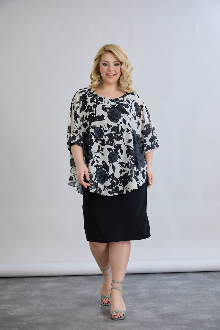 Haljina od šifona s naglaskom na ramenima - cvjetni uzorak