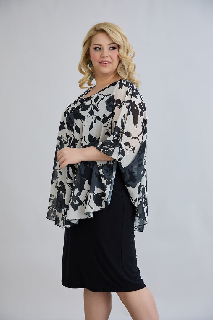 Haljina od šifona s naglaskom na ramenima - cvjetni uzorak