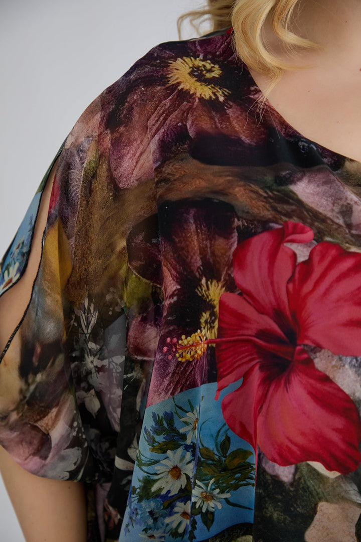 Haljina od šifona s naglaskom na ramenima - Bordo