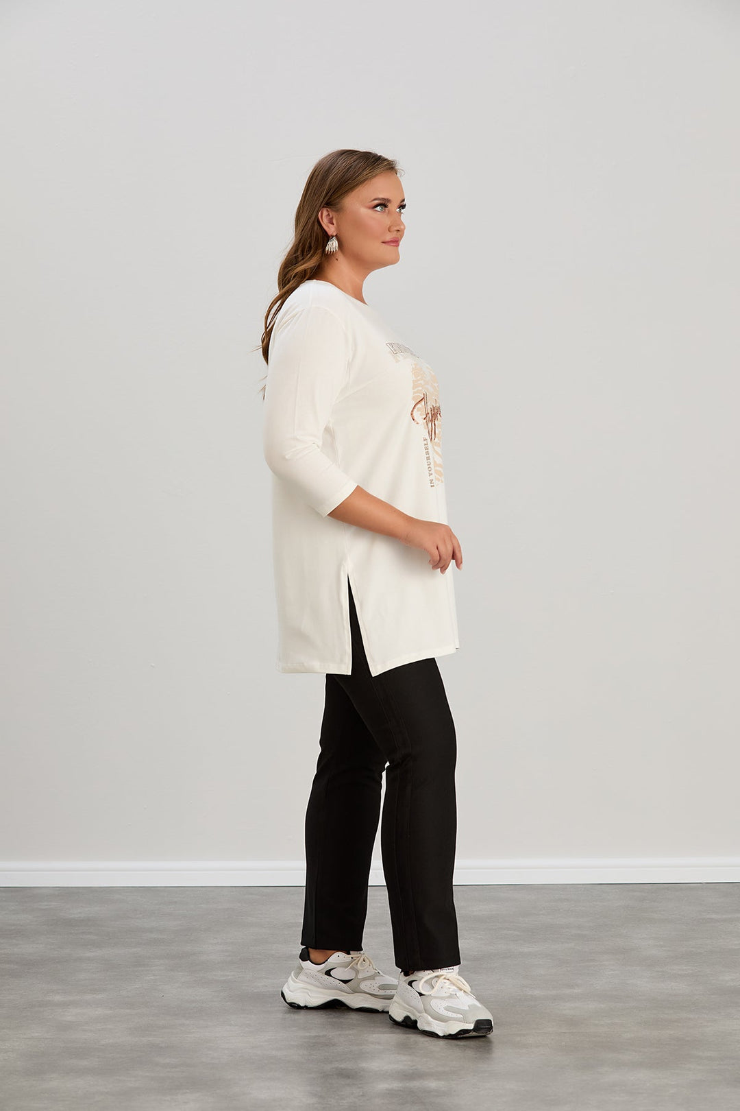 Pamučna tunika u većim veličinama s printom – Happiness – Ecru