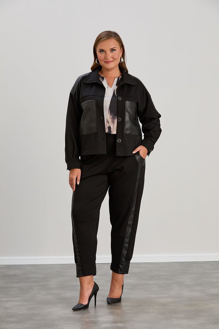 Hlače s kožnim detaljem i kožnim manžetama velikih veličina