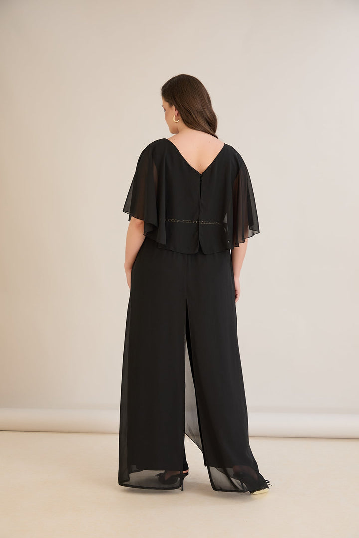 Crni šifonski kombinezon s lančić remenom – za punije žene